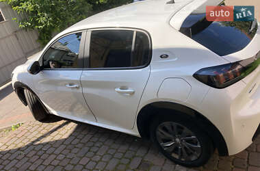 Хэтчбек Peugeot e-208 2021 в 