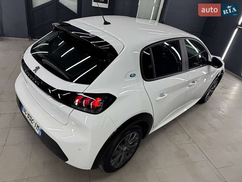 Хэтчбек Peugeot e-208 2021 в Коломые