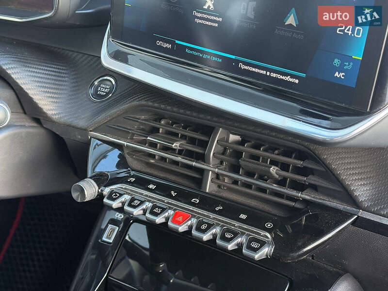 Хэтчбек Peugeot e-208 2019 в Львове