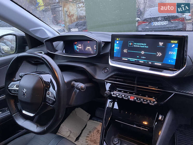 Хетчбек Peugeot e-208 2021 в Києві