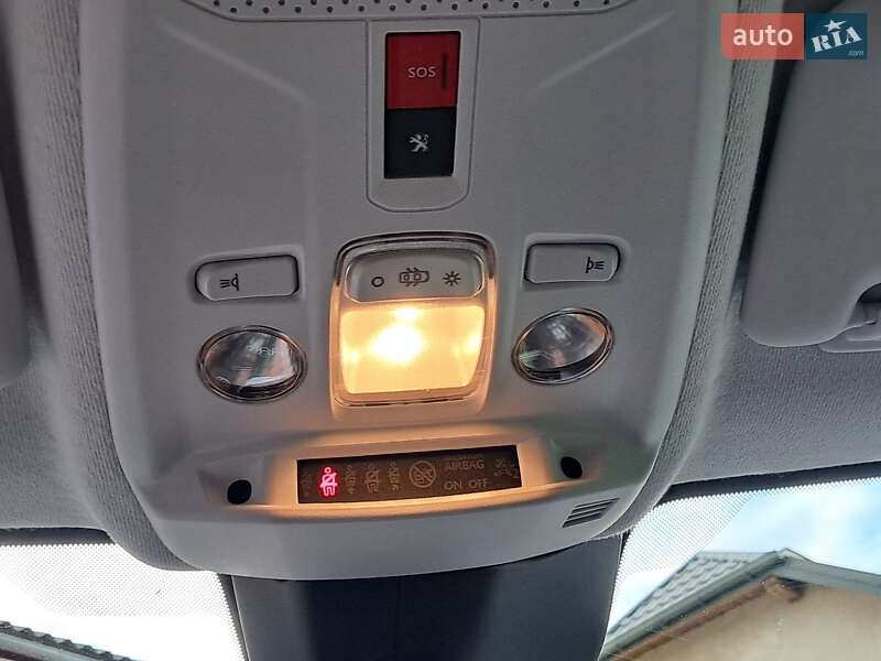 Хэтчбек Peugeot e-208 2023 в Самборе фото 28 Хэтчбек Peugeot e-208 2023 в Самборе