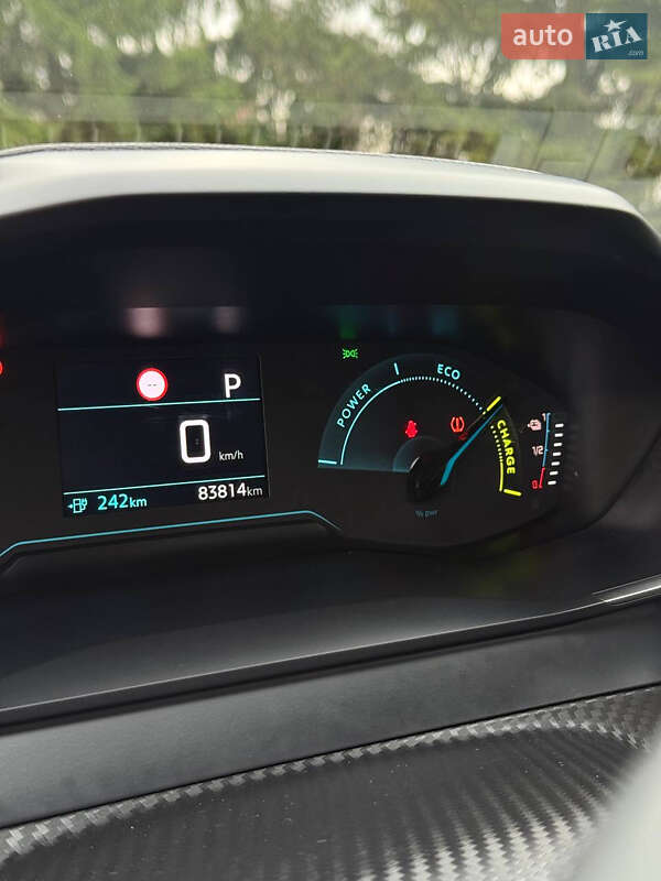 Хетчбек Peugeot e-208 2022 в Рівному фото 26 Хетчбек Peugeot e-208 2022 в Рівному