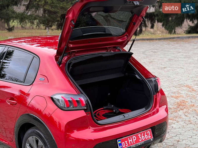 Хетчбек Peugeot e-208 2022 в Рівному фото 33 Хетчбек Peugeot e-208 2022 в Рівному