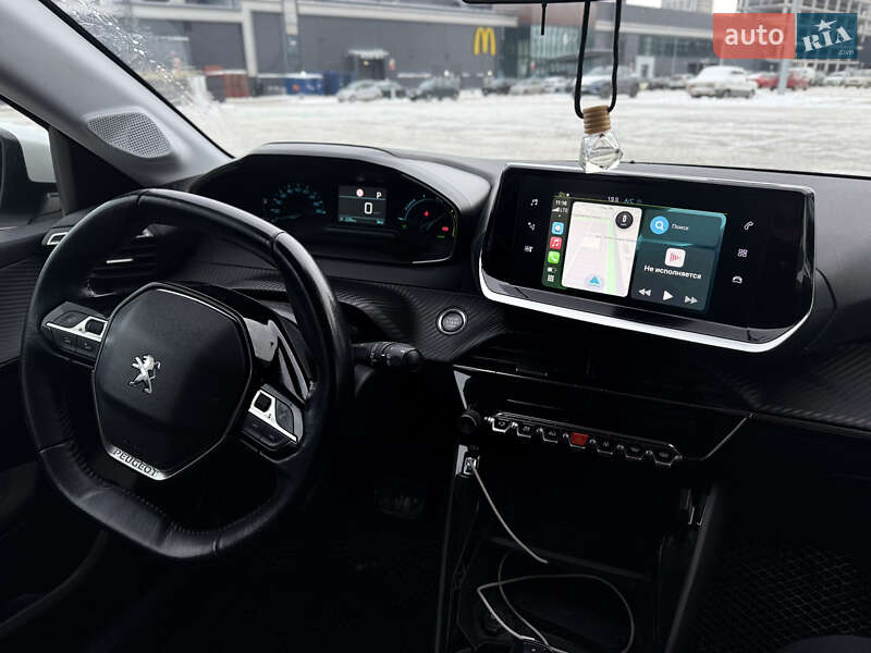 Хэтчбек Peugeot e-208 2020 в Киеве фото 16 Хэтчбек Peugeot e-208 2020 в Киеве