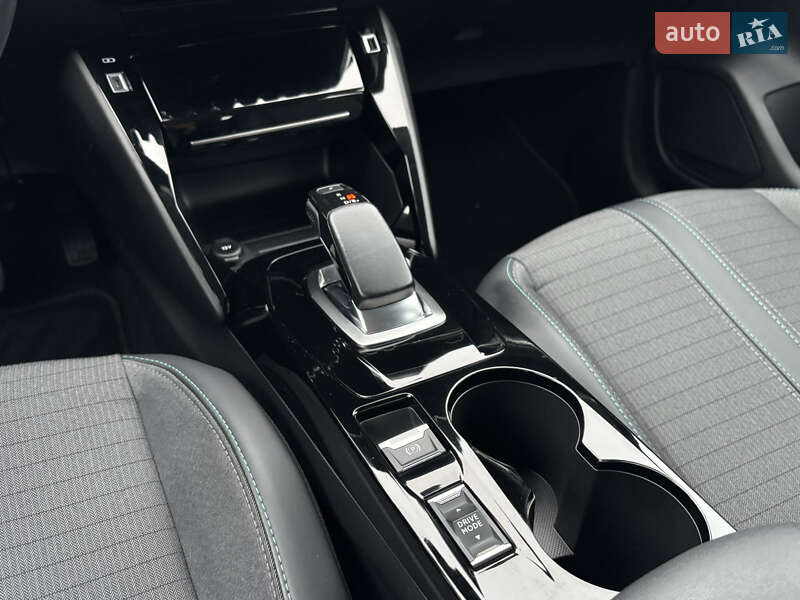 Хетчбек Peugeot e-208 2020 в Черкасах фото 25 Хетчбек Peugeot e-208 2020 в Черкасах