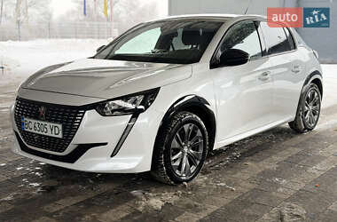 Хэтчбек Peugeot e-208 2022 в Городке