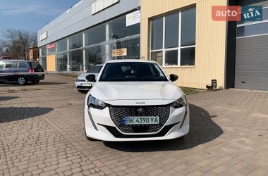 Хетчбек Peugeot e-208 2022 в Рівному