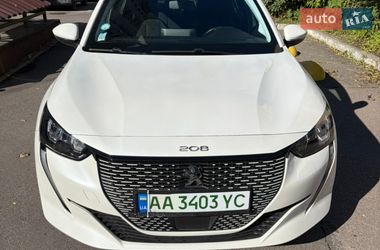 Хэтчбек Peugeot e-208 2020 в Киеве
