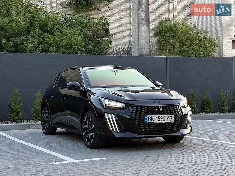 Peugeot e-208 2024