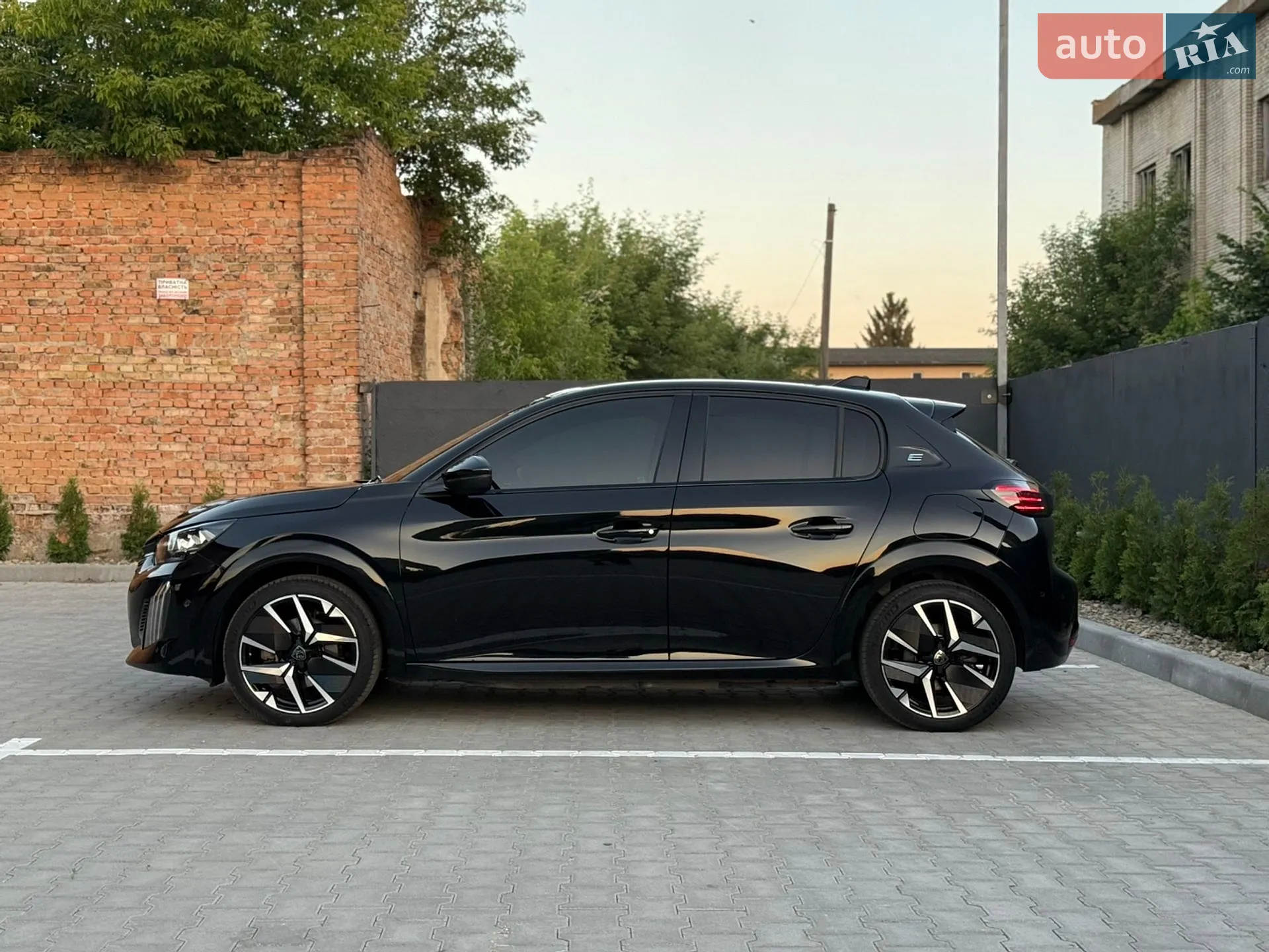 Peugeot e-208 2024 VIN VR3UHZKW2R4093205 фото оголошення 9 з 47