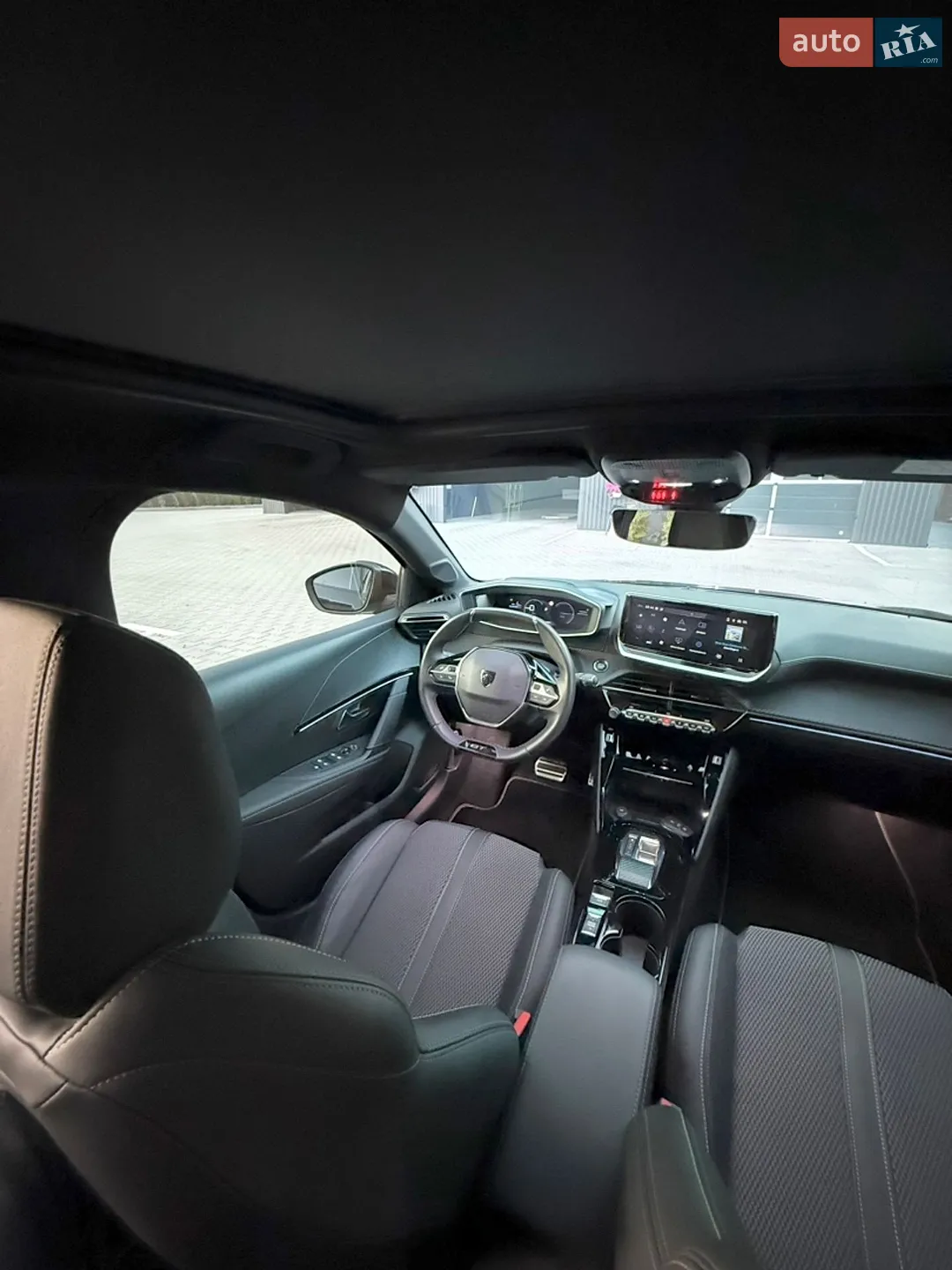 Peugeot e-208 2024 VIN VR3UHZKW2R4093205 фото оголошення 30 з 47