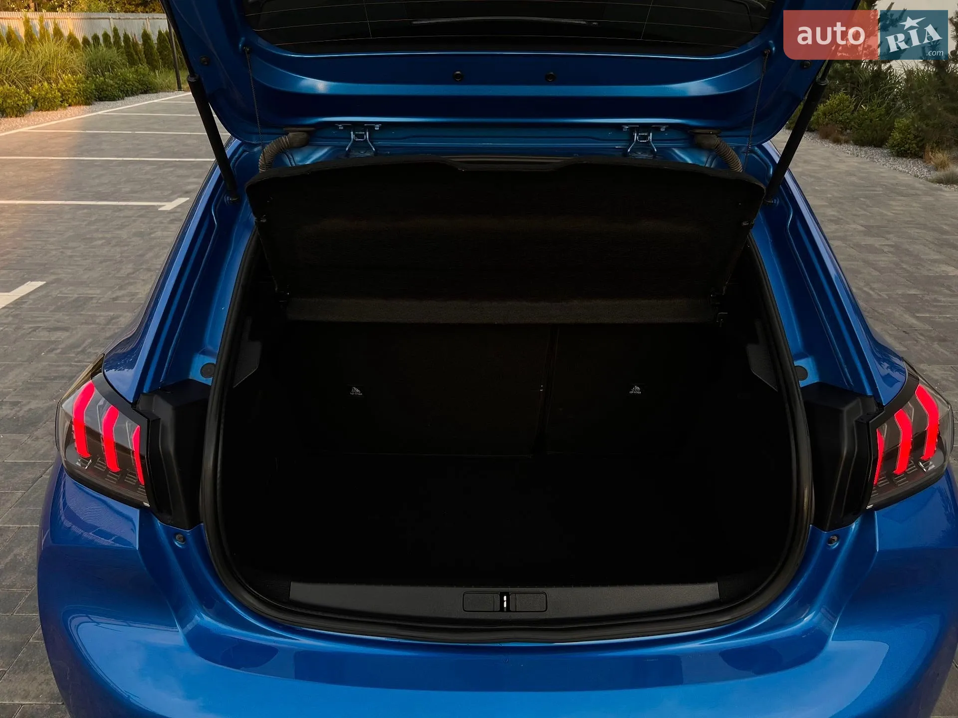 2019 Peugeot 208 - мініатюра 18