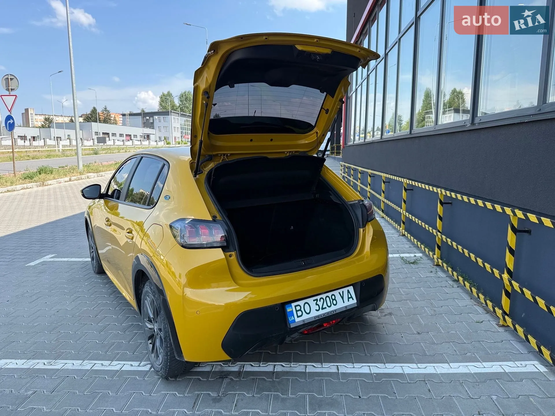 2021 Peugeot 208 - мініатюра 17