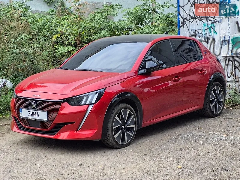 Peugeot e-208