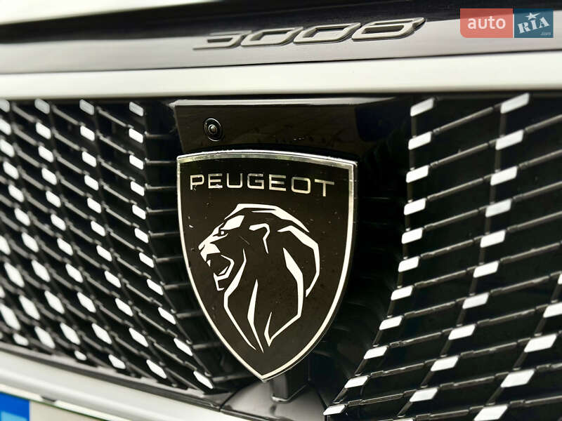 Внедорожник / Кроссовер Peugeot e-3008 2024 в Самборе