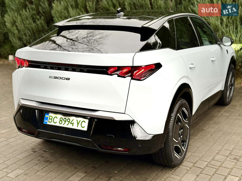 Внедорожник / Кроссовер Peugeot e-3008 2024 в Самборе