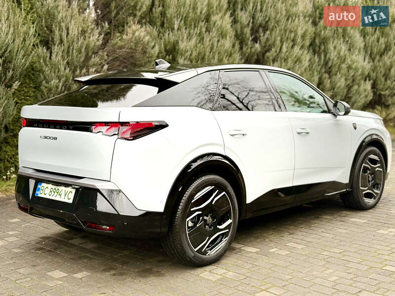 Внедорожник / Кроссовер Peugeot e-3008 2024 в Самборе