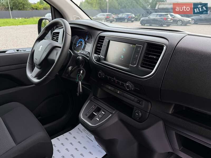 Грузовой фургон Peugeot e-Expert 2024 в Луцке
