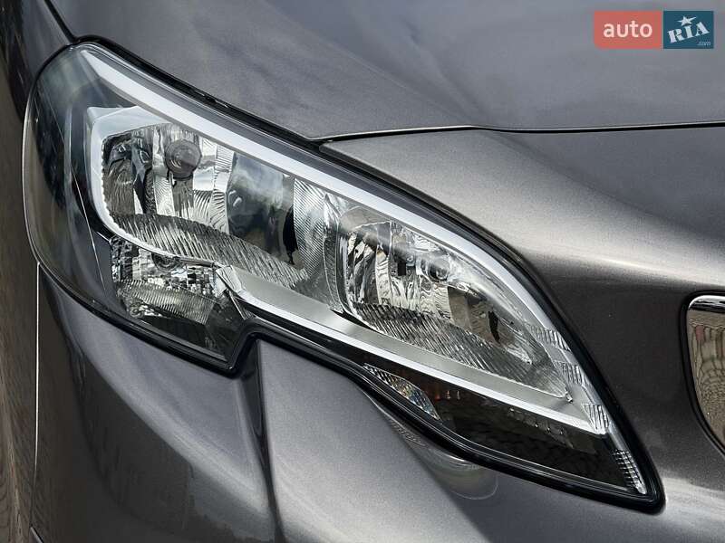 Грузовой фургон Peugeot e-Expert 2024 в Луцке
