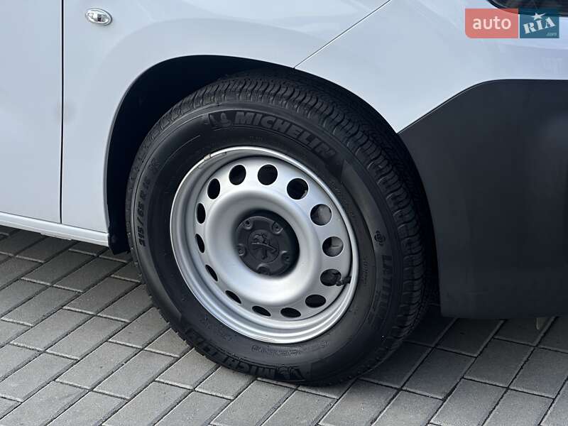 Вантажний фургон Peugeot E-Partner 2024 в Мукачевому