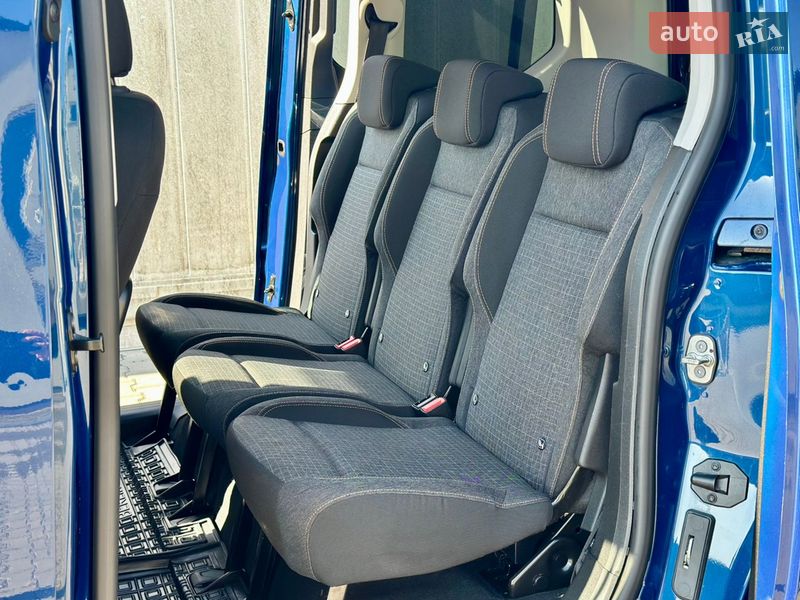 Минивэн Peugeot e-Rifter 2021 в Рожище