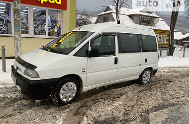 Легковой фургон (до 1,5 т) Peugeot Expert пасс. 2001 в Косове