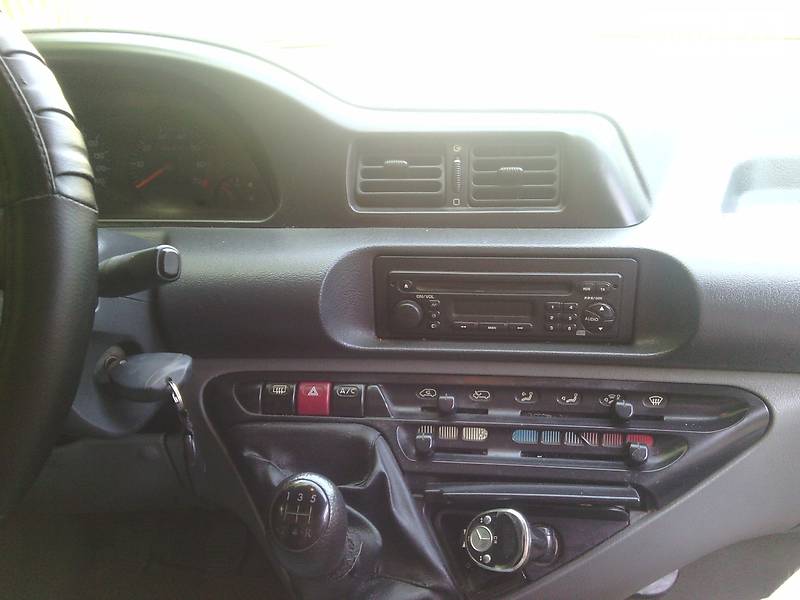 Грузовой фургон Peugeot Expert 2006 в Дунаевцах