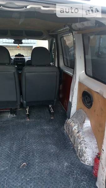 Минивэн Peugeot Expert 2008 в Калуше