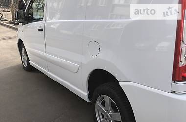 Грузопассажирский фургон Peugeot Expert 2015 в 
