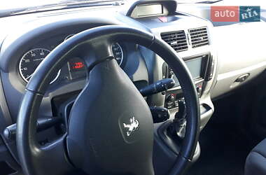 Минивэн Peugeot Expert 2016 в 