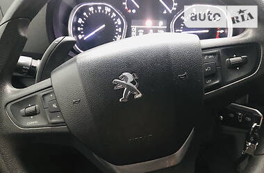 Грузопассажирский фургон Peugeot Expert 2016 в Сумах