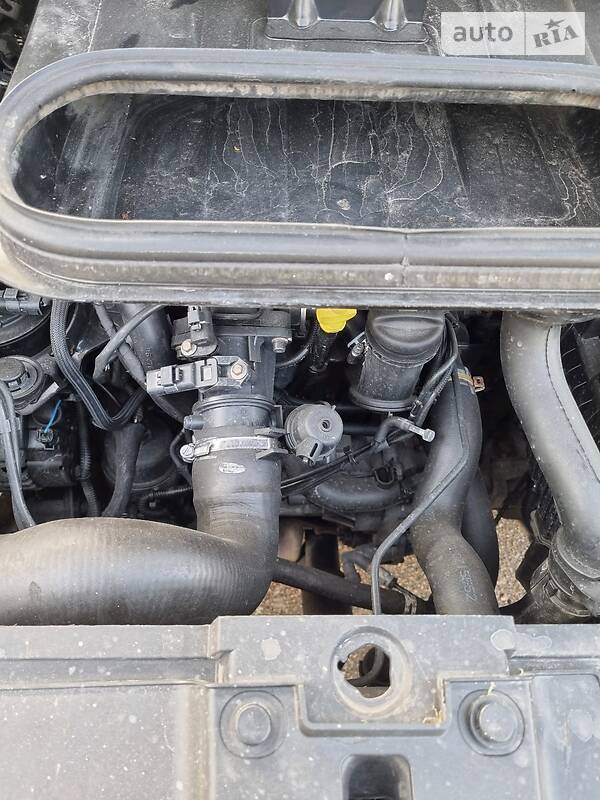 Минивэн Peugeot Expert 2008 в Покровске