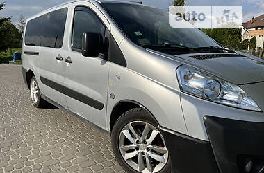 Минивэн Peugeot Expert 2009 в 