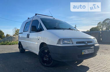 Вантажний фургон Peugeot Expert 2001 в Стрию