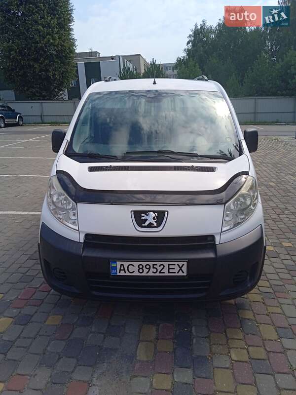 Мінівен Peugeot Expert 2009 в 