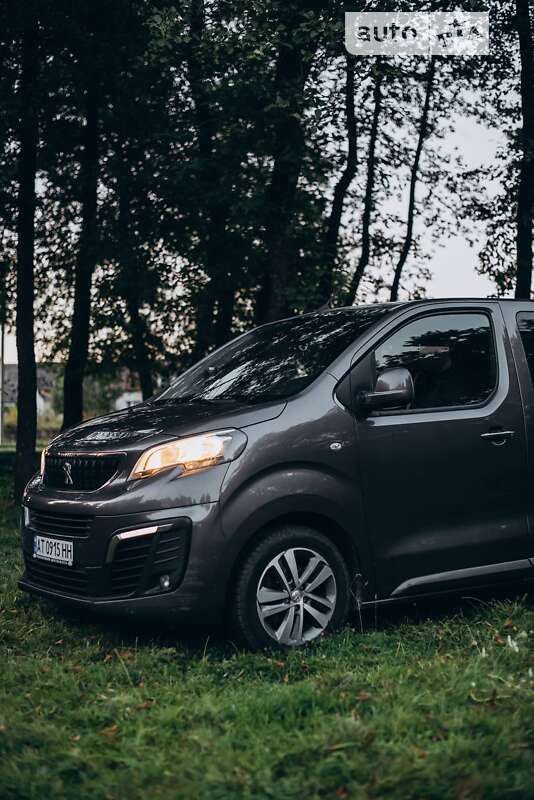 Грузовой фургон Peugeot Expert 2017 в Калуше