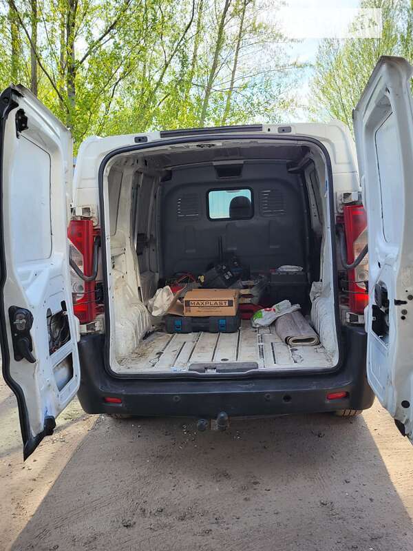 Грузовой фургон Peugeot Expert 2009 в Каменском