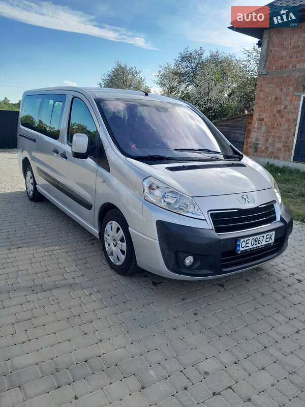 Мінівен Peugeot Expert 2012 в Чернівцях