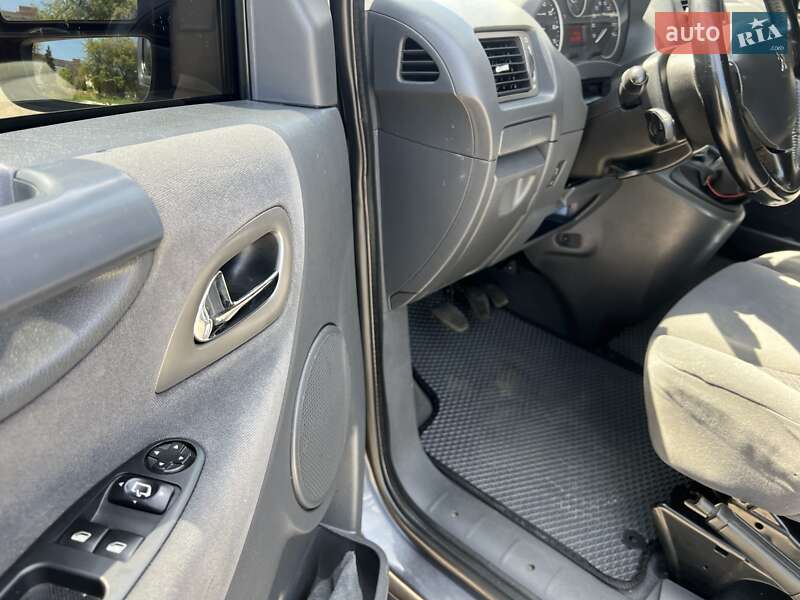 Мінівен Peugeot Expert 2015 в Луцьку фото 21 Мінівен Peugeot Expert 2015 в Луцьку