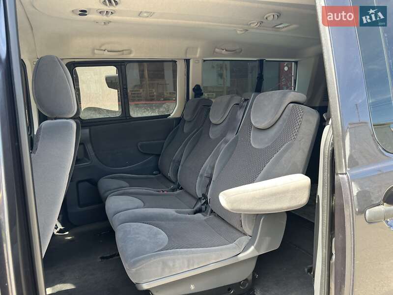 Мінівен Peugeot Expert 2015 в Луцьку фото 26 Мінівен Peugeot Expert 2015 в Луцьку