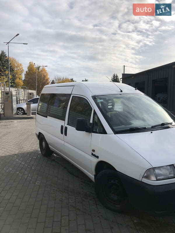 Мінівен Peugeot Expert 2000 в Ковелі