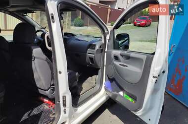 Минивэн Peugeot Expert 2007 в 