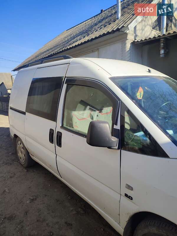 Минивэн Peugeot Expert 2004 в 