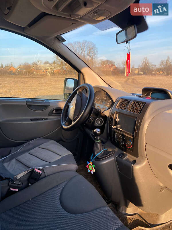 Мінівен Peugeot Expert 2007 в Хмільнику