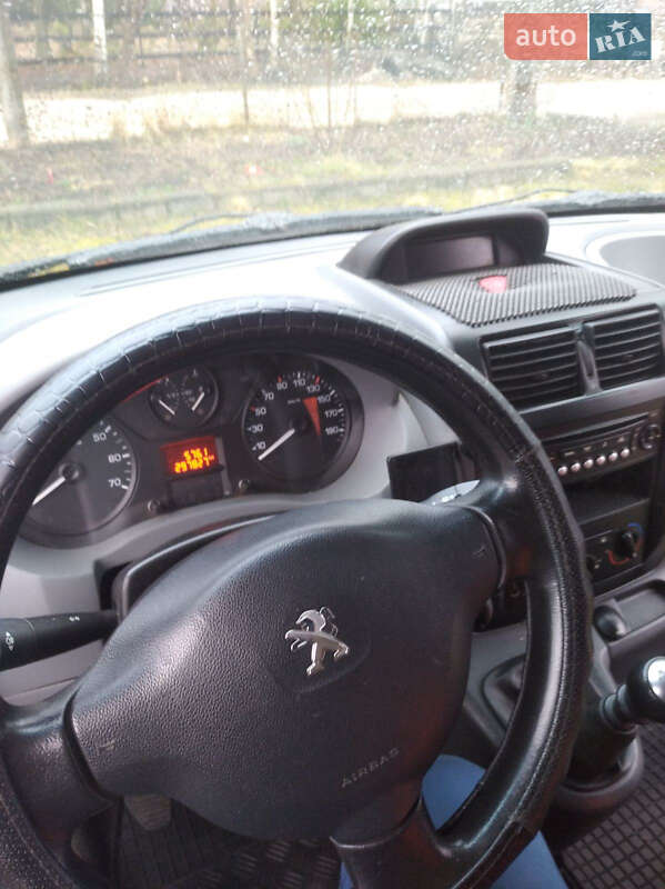Минивэн Peugeot Expert 2013 в Рокитном