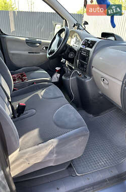 Минивэн Peugeot Expert 2012 в 