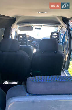 Минивэн Peugeot Expert 2001 в 