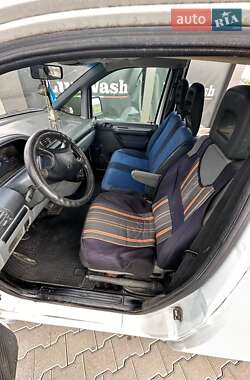 Мінівен Peugeot Expert 2003 в 