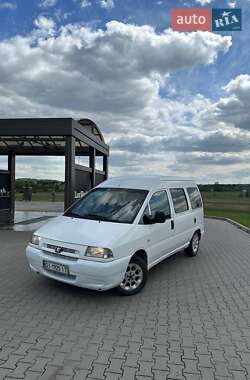 Мінівен Peugeot Expert 2003 в 