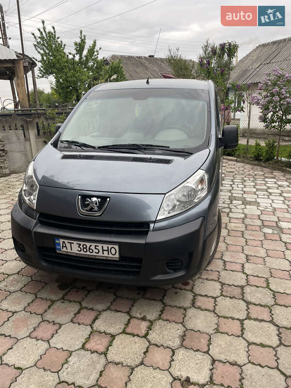 Минивэн Peugeot Expert 2007 в 